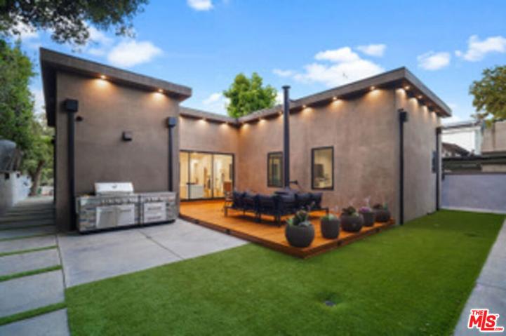 11256 -11254 Valley Spring Lane, Studio City, California 91602