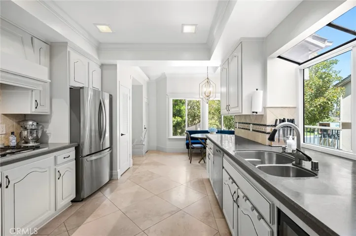 6 Sea Cove Lane, Newport Beach, California 92660