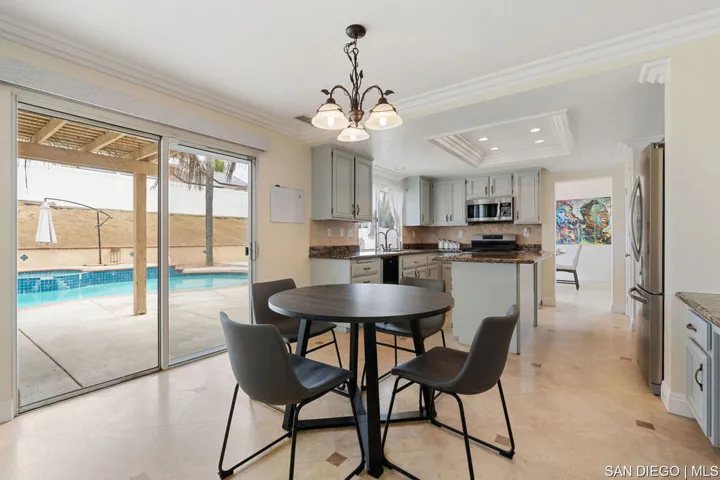 39810 Spinning Wheel Dr, Murrieta, California 92562