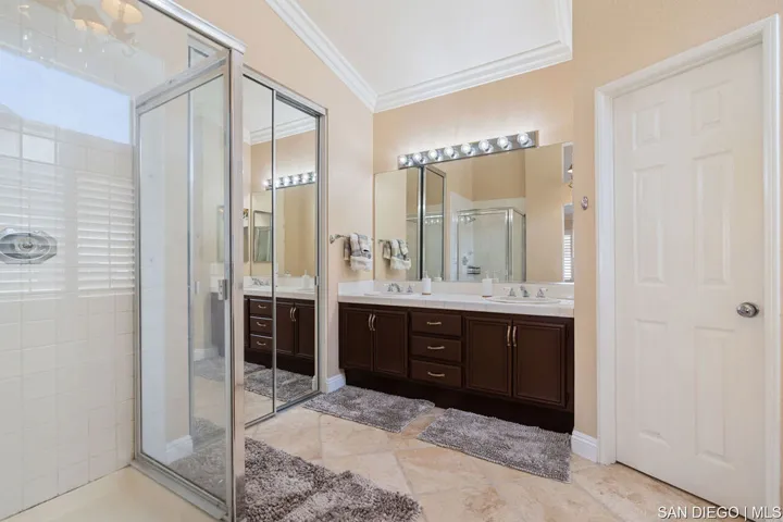 39810 Spinning Wheel Dr, Murrieta, California 92562