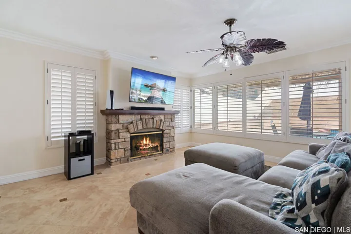 39810 Spinning Wheel Dr, Murrieta, California 92562