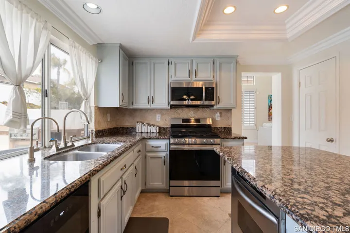39810 Spinning Wheel Dr, Murrieta, California 92562