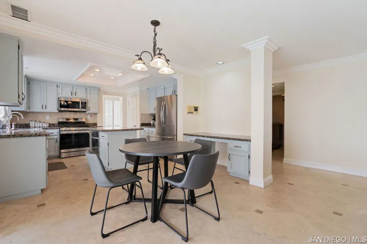 39810 Spinning Wheel Dr, Murrieta, California 92562