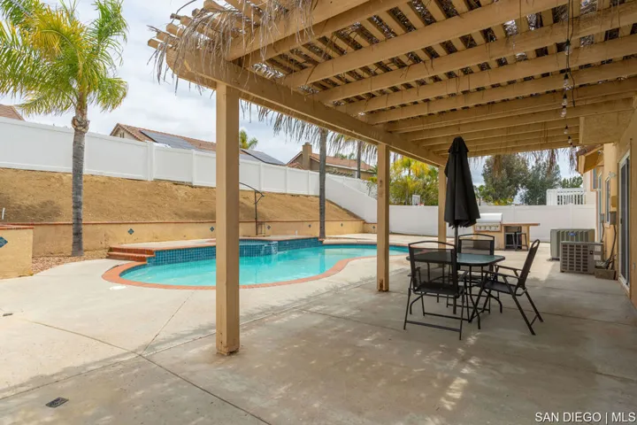39810 Spinning Wheel Dr, Murrieta, California 92562