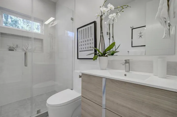 851 Manor Way, Los Altos, California 94024