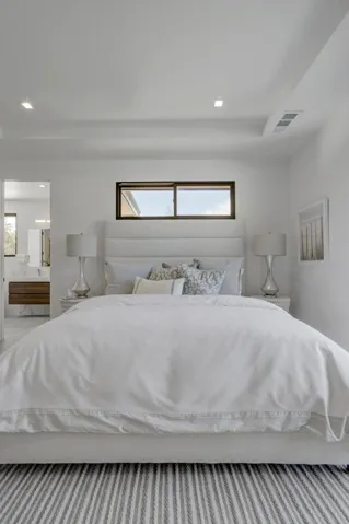 851 Manor Way, Los Altos, California 94024