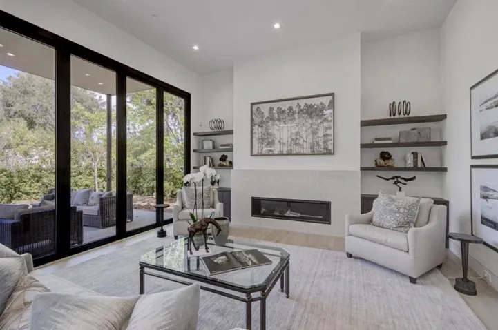 851 Manor Way, Los Altos, California 94024