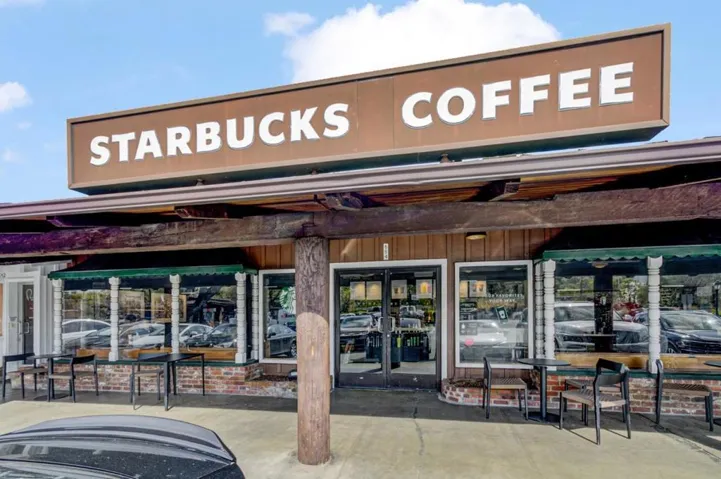 851 Manor Way, Los Altos, California 94024