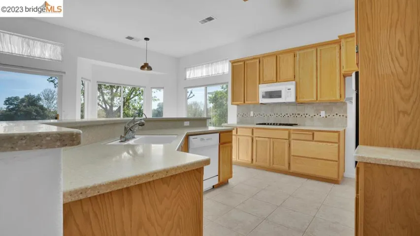 570 Central Park, Brentwood, California 94513