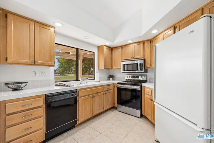 41377 Princeville Lane, Palm Desert, California 92211