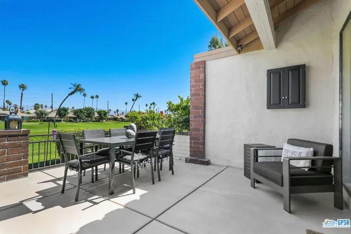 244 La Paz Way, Palm Desert, California 92260