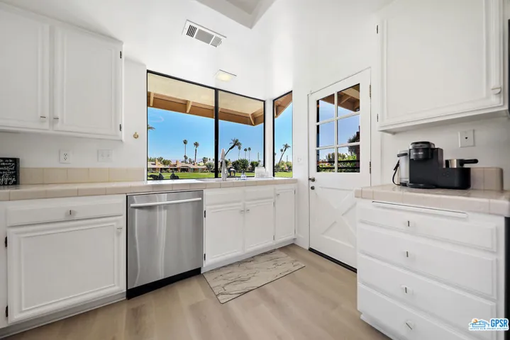 244 La Paz Way, Palm Desert, California 92260