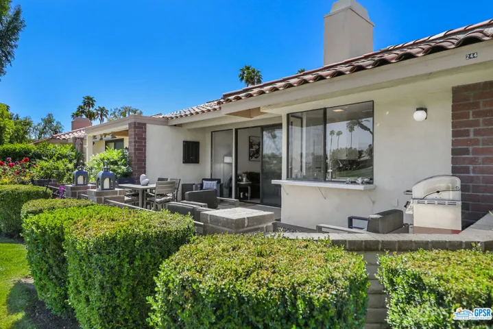 244 La Paz Way, Palm Desert, California 92260