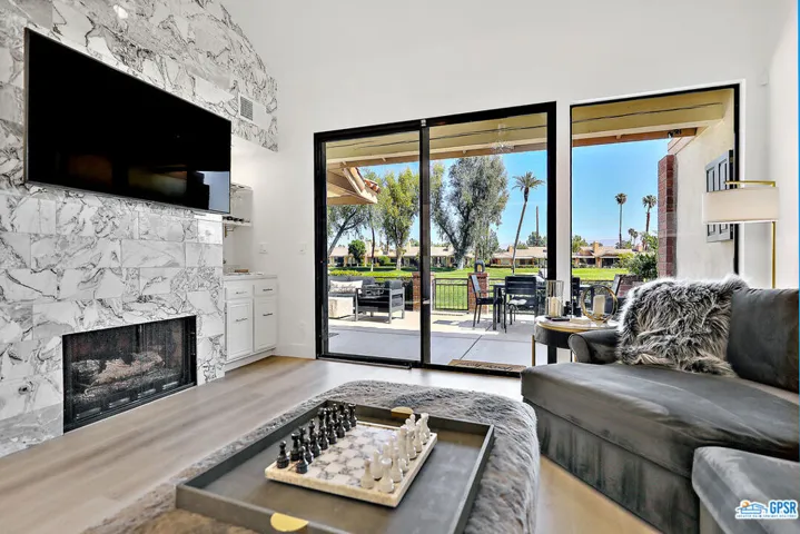 244 La Paz Way, Palm Desert, California 92260