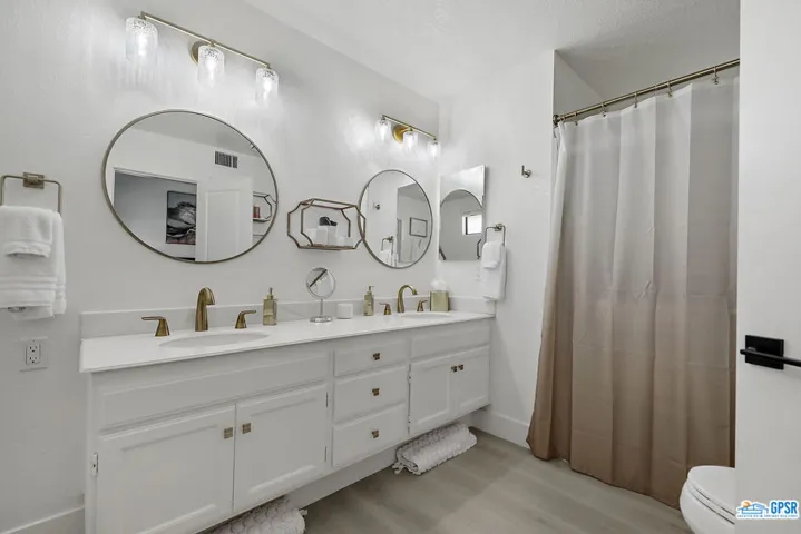 244 La Paz Way, Palm Desert, California 92260
