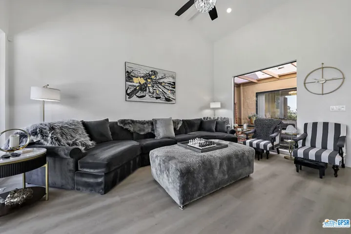 244 La Paz Way, Palm Desert, California 92260