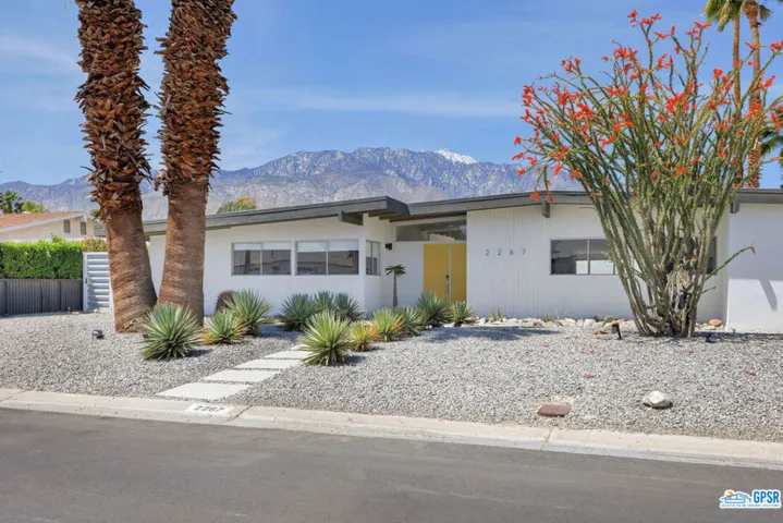2267 N San Antonio Road, Palm Springs, California 92262