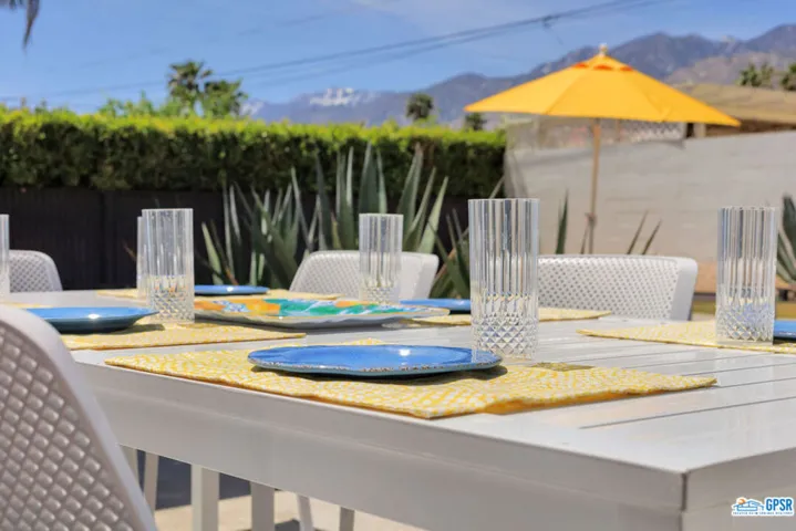 2267 N San Antonio Road, Palm Springs, California 92262
