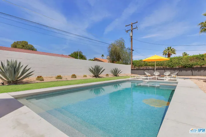 2267 N San Antonio Road, Palm Springs, California 92262