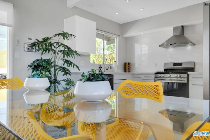 2267 N San Antonio Road, Palm Springs, California 92262
