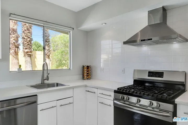2267 N San Antonio Road, Palm Springs, California 92262