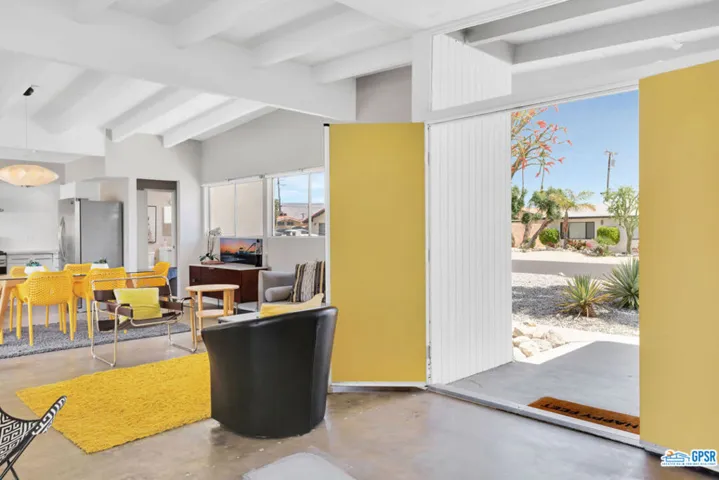 2267 N San Antonio Road, Palm Springs, California 92262