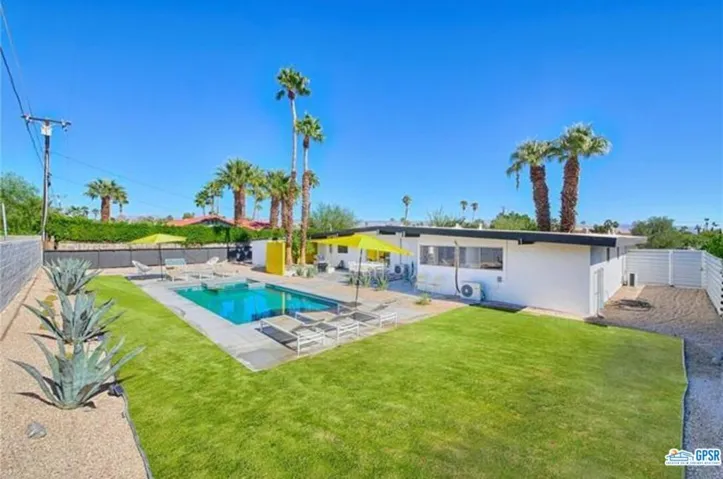 2267 N San Antonio Road, Palm Springs, California 92262