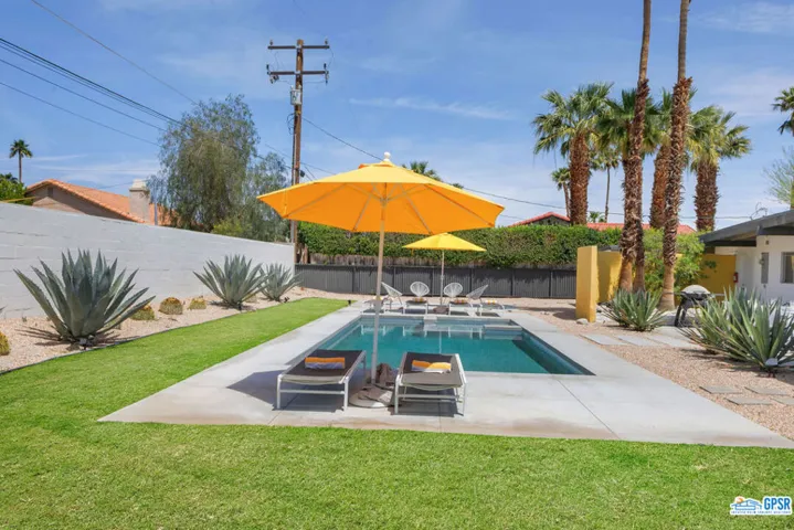 2267 N San Antonio Road, Palm Springs, California 92262