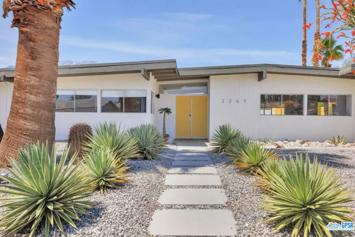 2267 N San Antonio Road, Palm Springs, California 92262