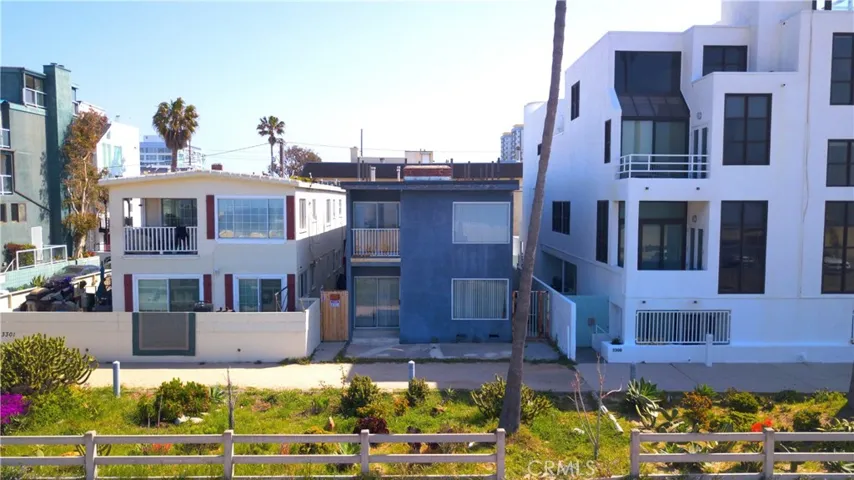 3305 Ocean Front, Marina del Rey, California 90292