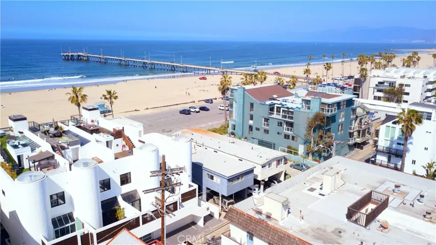 3305 Ocean Front, Marina del Rey, California 90292