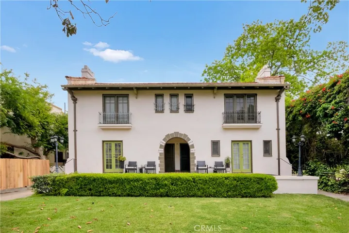 2406 3rd Avenue, Los Angeles, California 90018