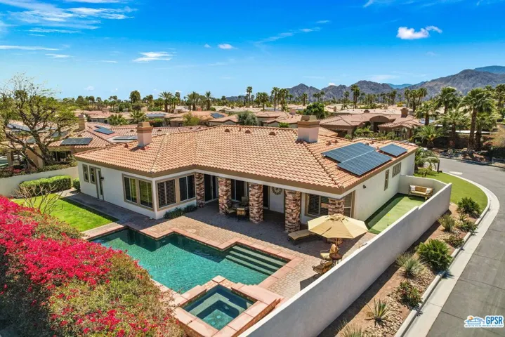 50 Laken Lane, Palm Desert, California 92211