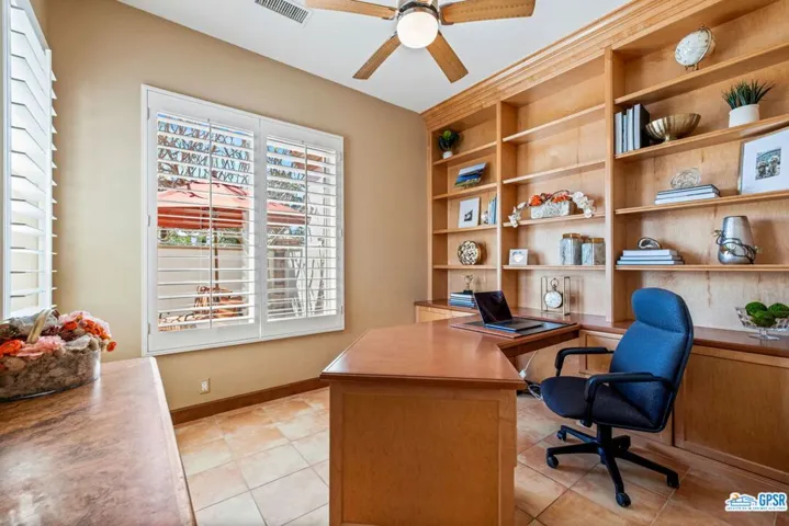 50 Laken Lane, Palm Desert, California 92211