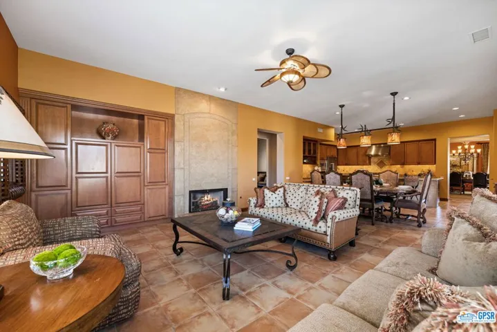 50 Laken Lane, Palm Desert, California 92211