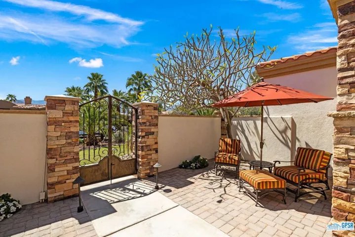50 Laken Lane, Palm Desert, California 92211