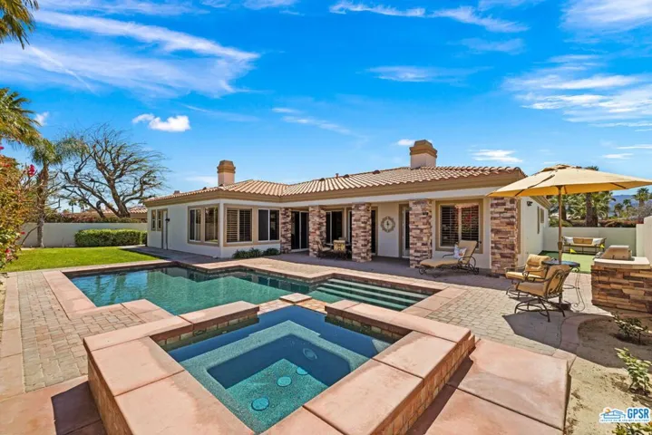 50 Laken Lane, Palm Desert, California 92211