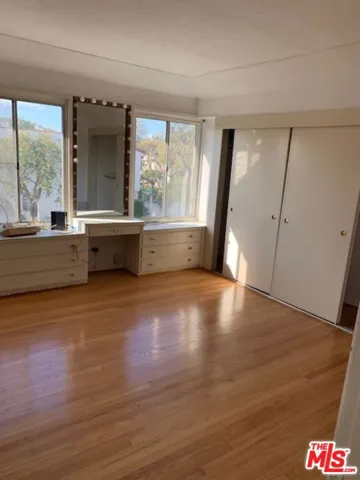 7970 Blackburn Avenue, Los Angeles, California 90048