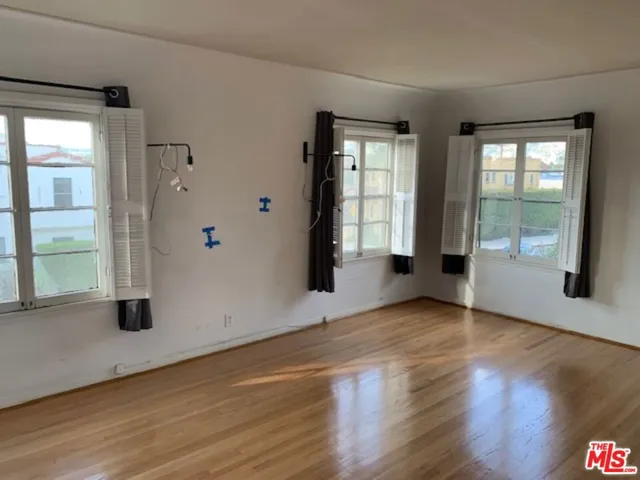 7970 Blackburn Avenue, Los Angeles, California 90048