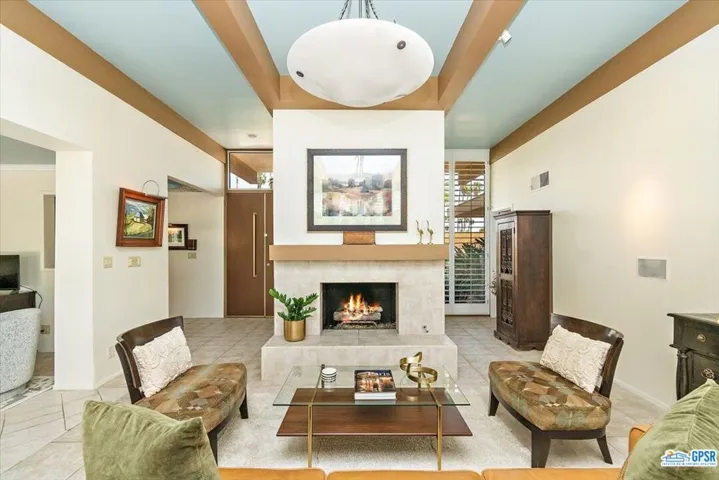 2267 S Yosemite Drive, Palm Springs, California 92264