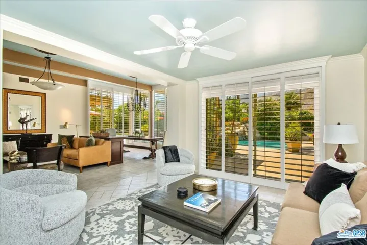 2267 S Yosemite Drive, Palm Springs, California 92264