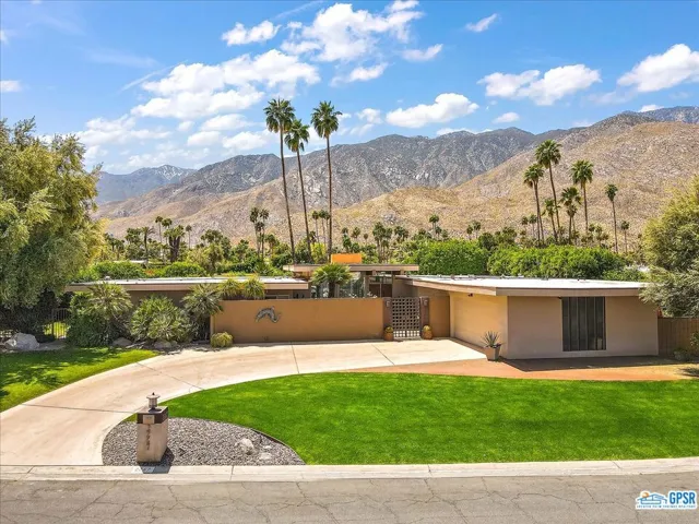 2267 S Yosemite Drive, Palm Springs, California 92264