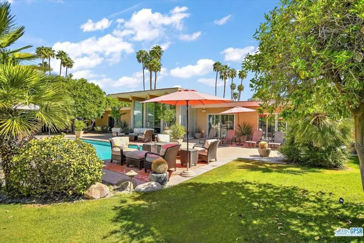 2267 S Yosemite Drive, Palm Springs, California 92264