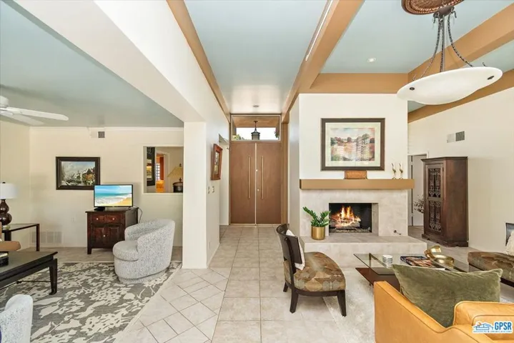 2267 S Yosemite Drive, Palm Springs, California 92264