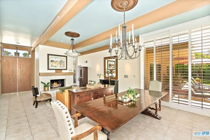 2267 S Yosemite Drive, Palm Springs, California 92264