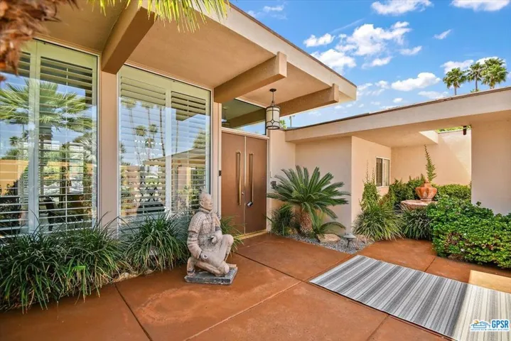 2267 S Yosemite Drive, Palm Springs, California 92264
