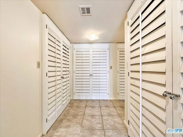 2267 S Yosemite Drive, Palm Springs, California 92264