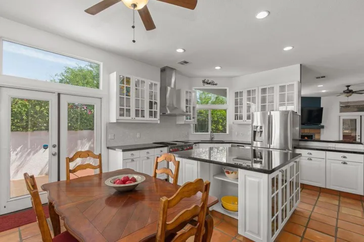 Dining_Kitchen