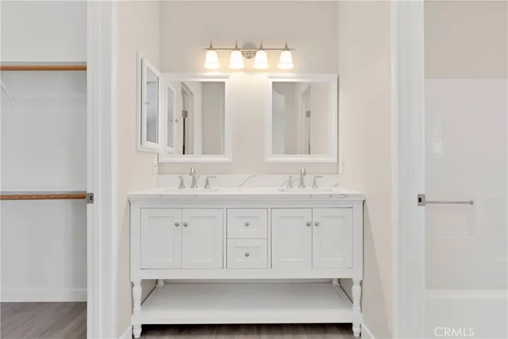 Master​​‌​​​​‌​​‌‌​‌‌​​​‌‌​‌​‌​‌​​​‌​​ Bathroom