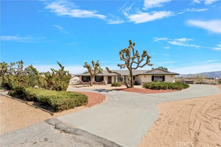 18885 Valencia Court, Hesperia, California 92345
